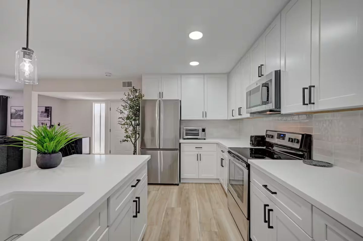 Central Located HotTub GameRoom - Houses for Rent in Las Vegas, Nevada,  United States - Airbnb