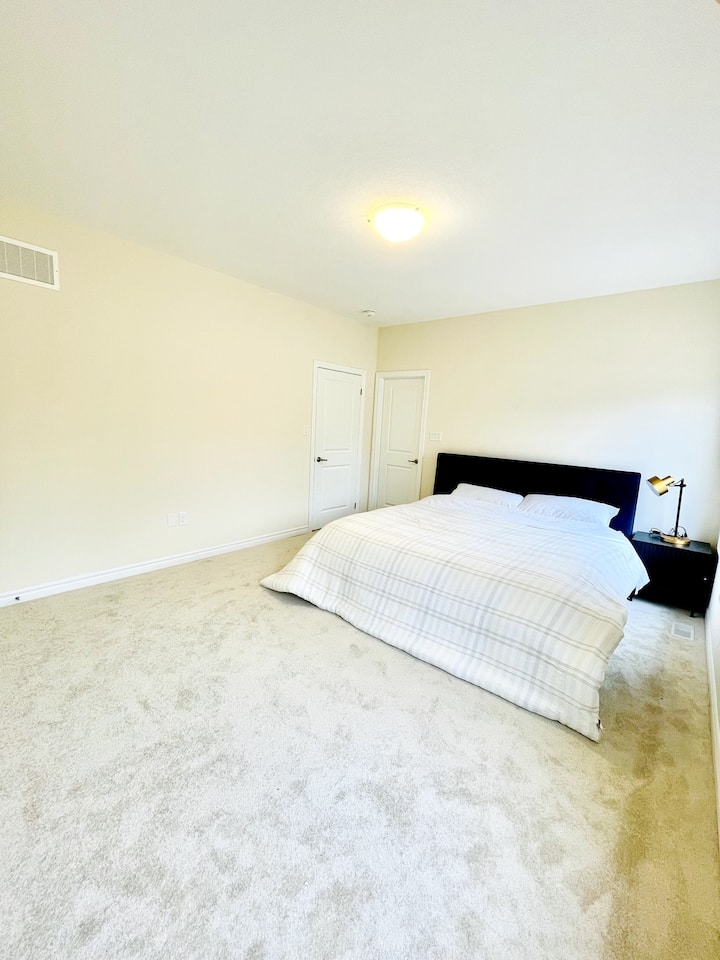 Брачен кревет (широк 180 