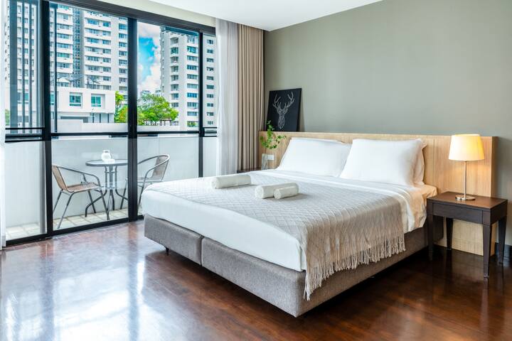 130m²Apt Mega 2b2b/BTS Phrom Phong /EmSphere/Pool gallery image 3