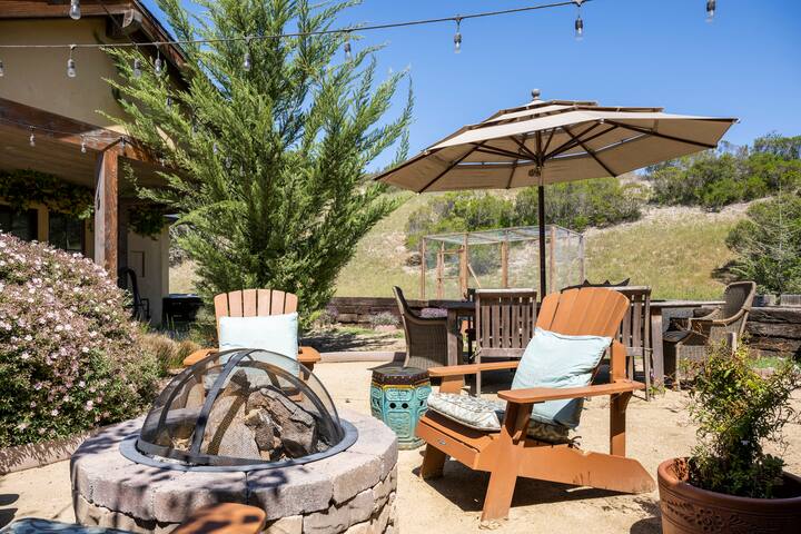 Luxury Apartment Over Barn in Carmel Valley