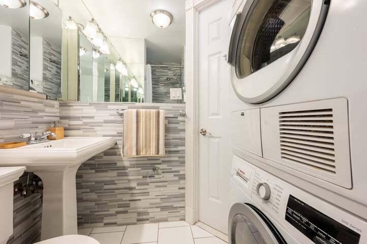Roomrs managed Airbnb listing 2