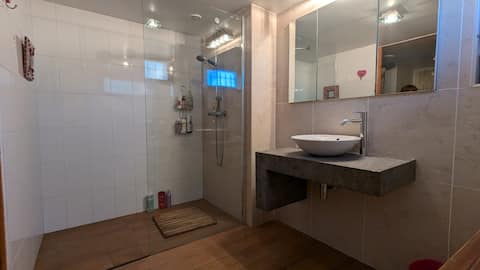 Annonce Airbnb populaire: Country house near the city "LA BAZO" à Changé
