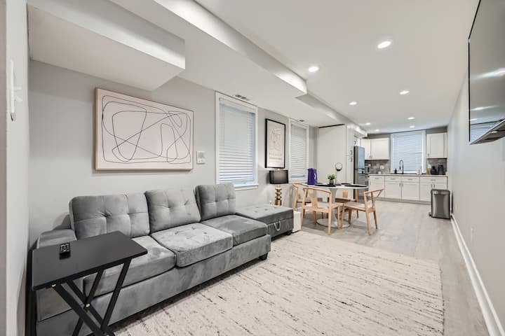 Upscale Modern Condo/unit B - Baltimore, MD