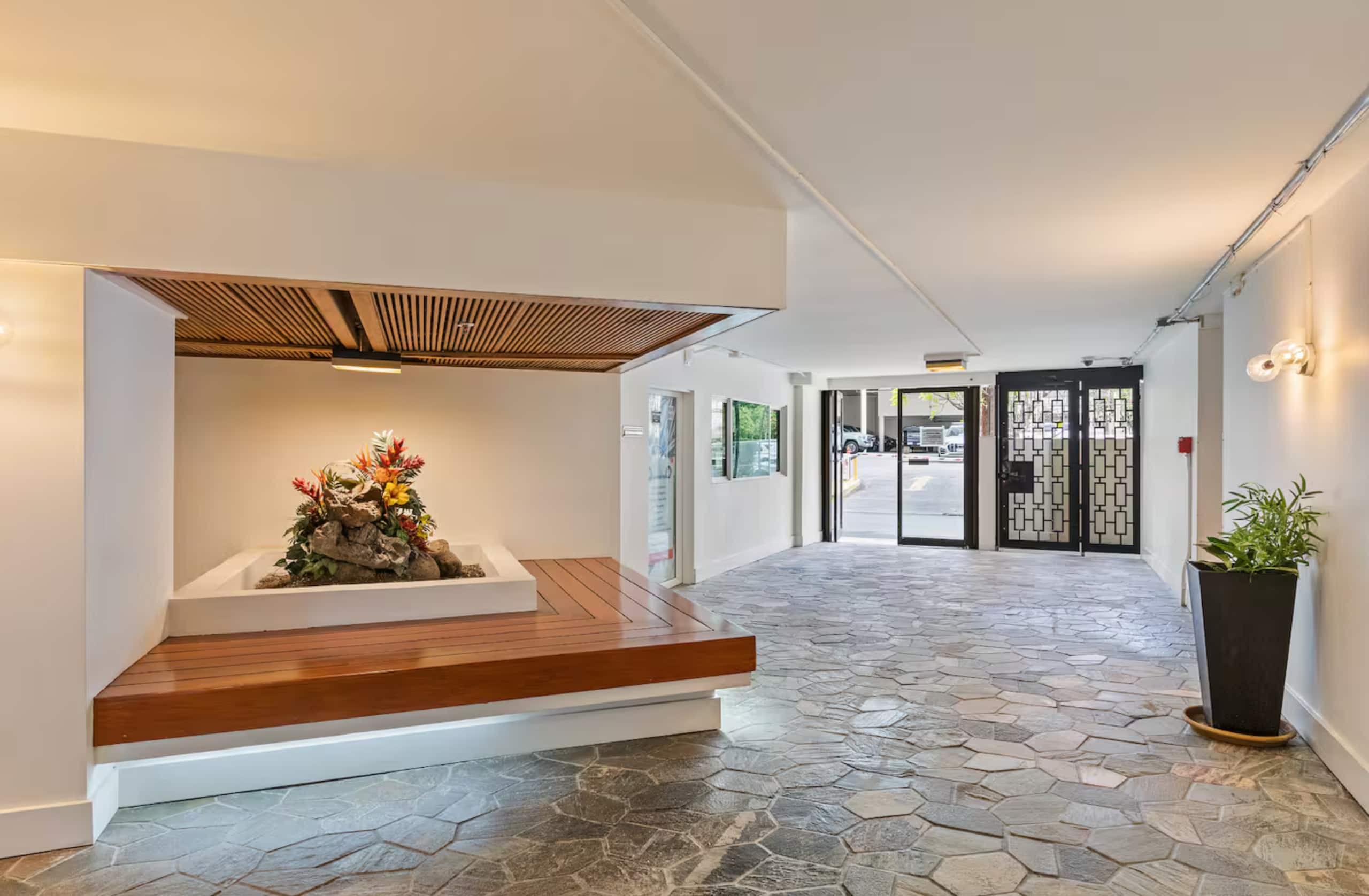 Condo in Honolulu · ★5.0 · 1 bedroom · 1 bed · 1 private bath - Image 33