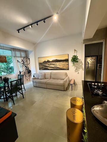 Leblon 2 Quartos no Melhor Ponto Até 6 P Completo.