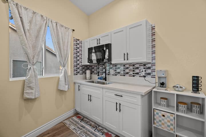 The Cozy Two-bed Apartment On Second Floor #2 - ノースラスベガス, NV