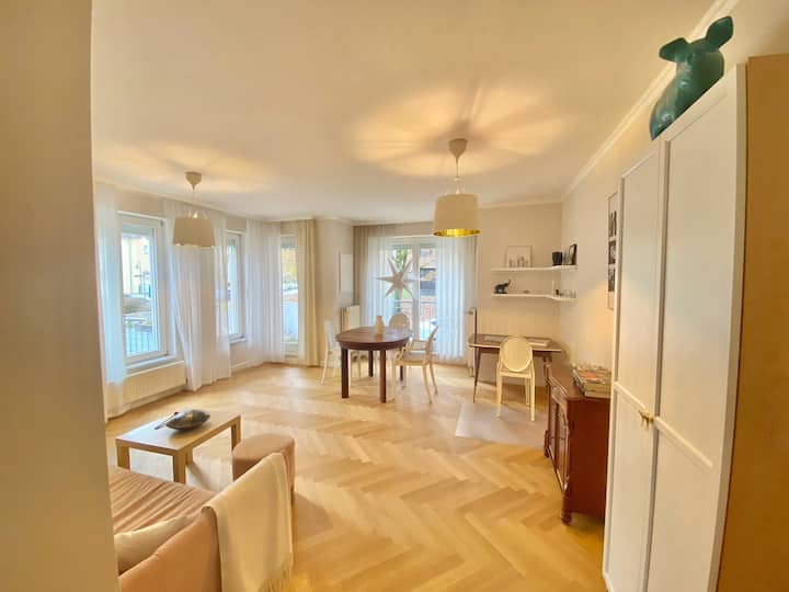 Elegante 2-zimmer Wohnung In Bremen - Bremen