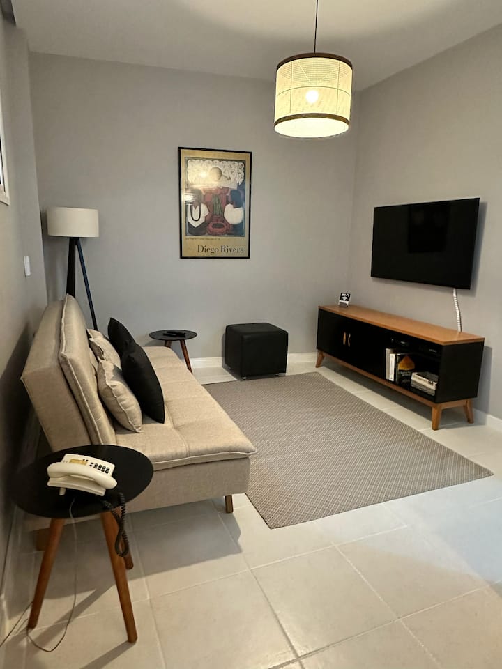 Sebule iliyo na kitanda cha sofa