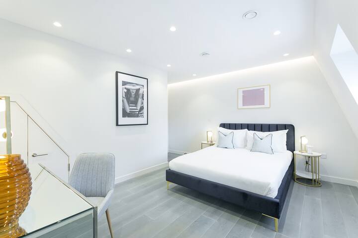 Marylebone penthouse w/ private terrace gallery image 2