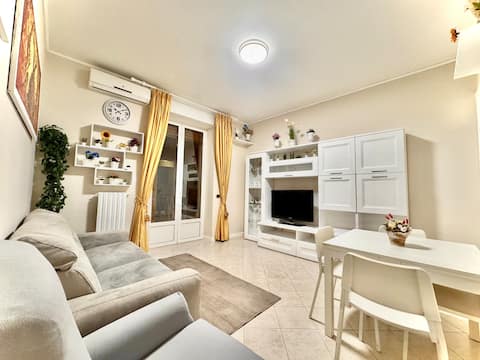 Top performing Airbnb: Apartment in a central area near the train station in Bari