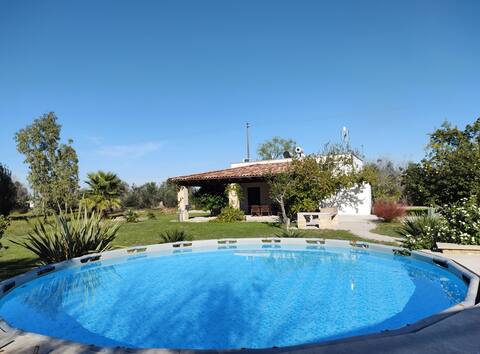 Luxurious villa with unshared pool (Jun-Sep only)