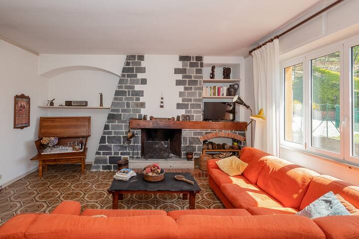 Villa Con Giardino E Piscina - Bergeggi