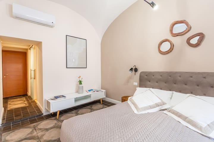 Daplace | Lucia Apartment gallery image 5