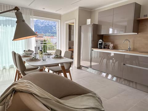 Apartment Baska LUNA - with balcony and pool access