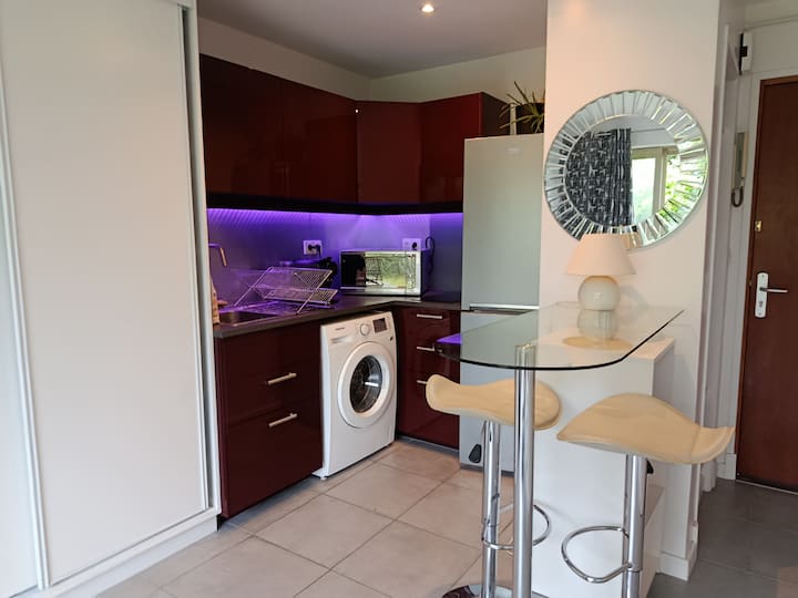 ღ L'ancre Grise  Grand Studio, Piscine & Parking - La Rochelle
