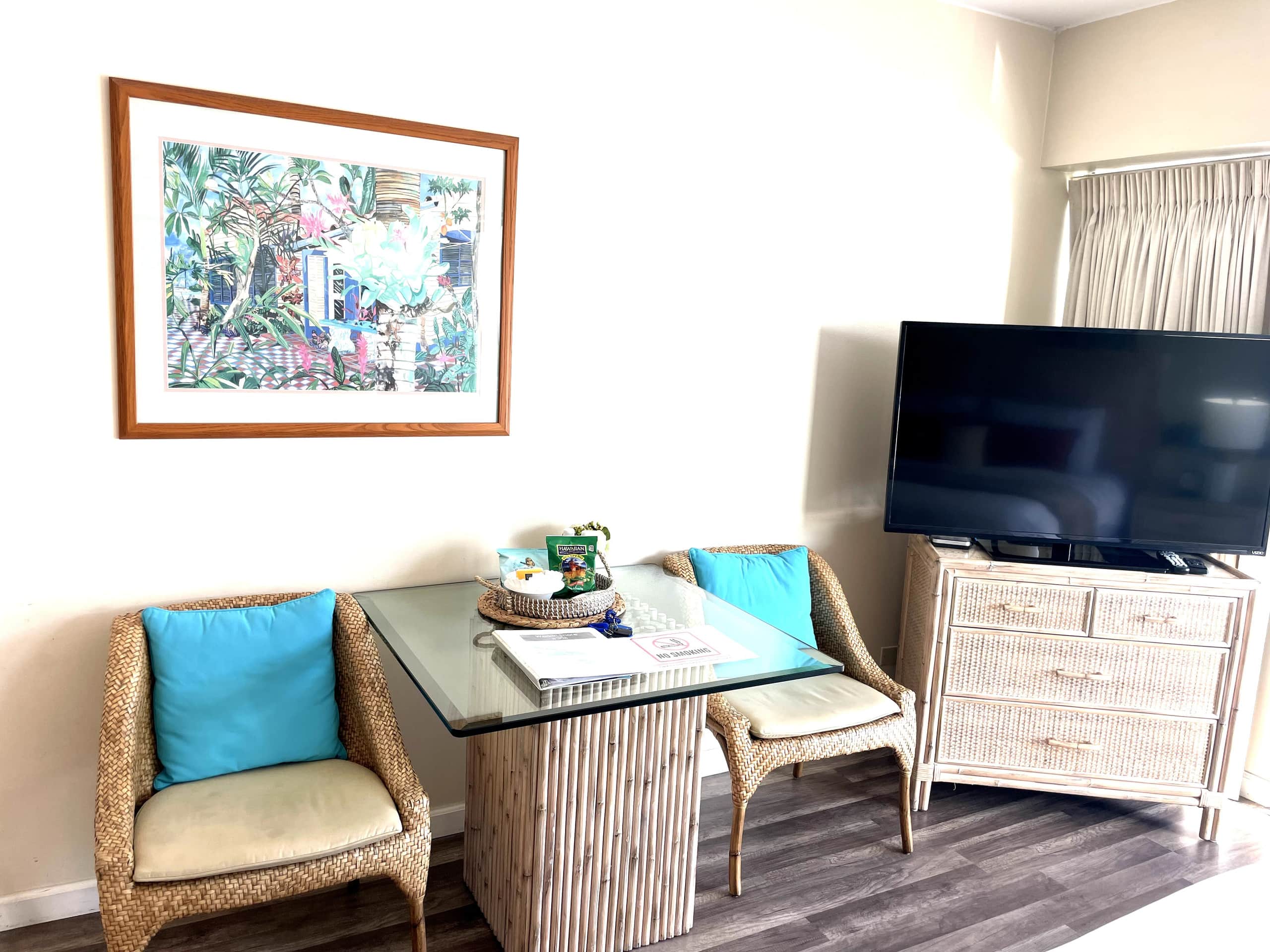 Condo in Honolulu · ★4.72 · Studio · 1 bed · 1 private bath - Image 1
