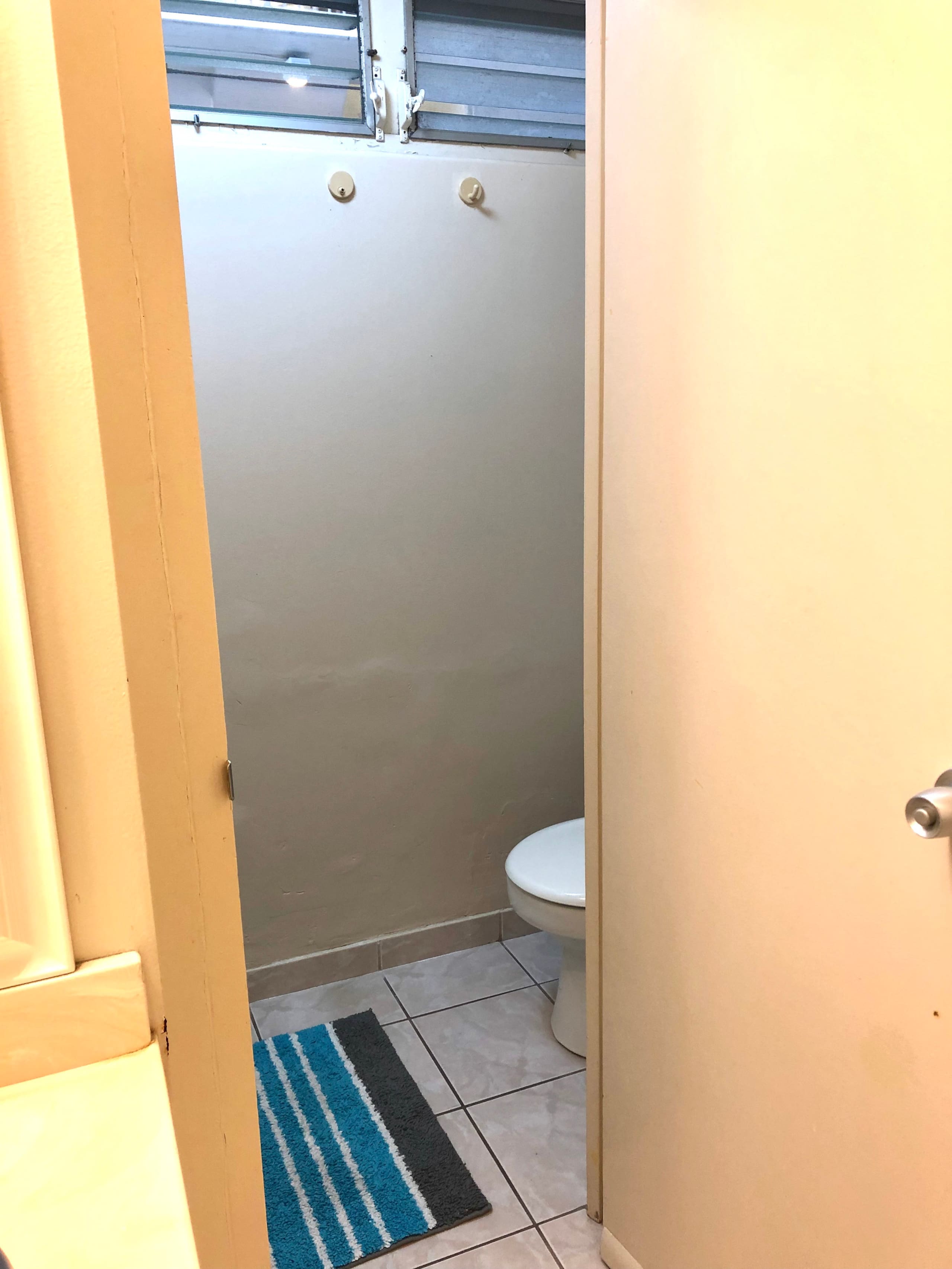 Condo in Honolulu · ★4.72 · Studio · 1 bed · 1 private bath - Image 6