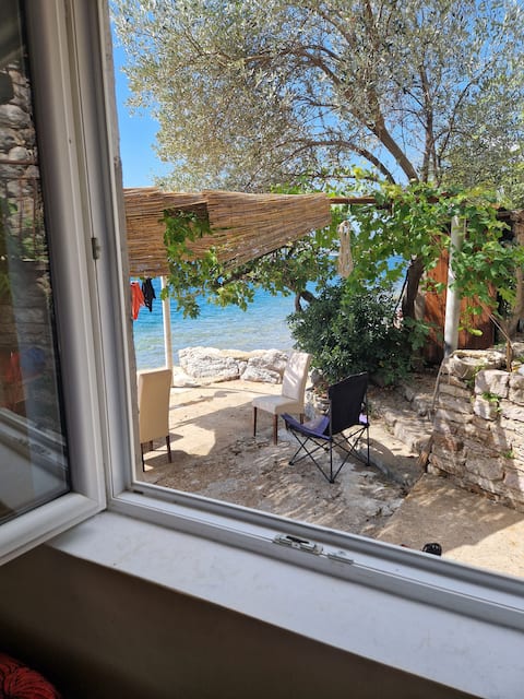 Top Airbnb: House with private beach and boat in Kumbor