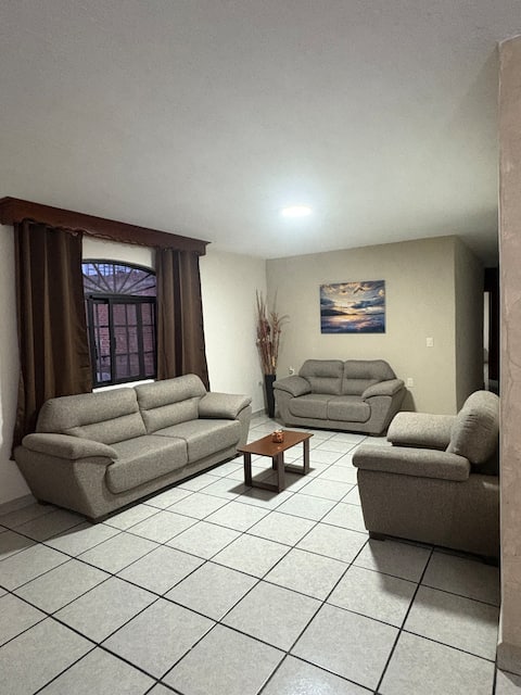 Beautiful Home - Full Duplex
