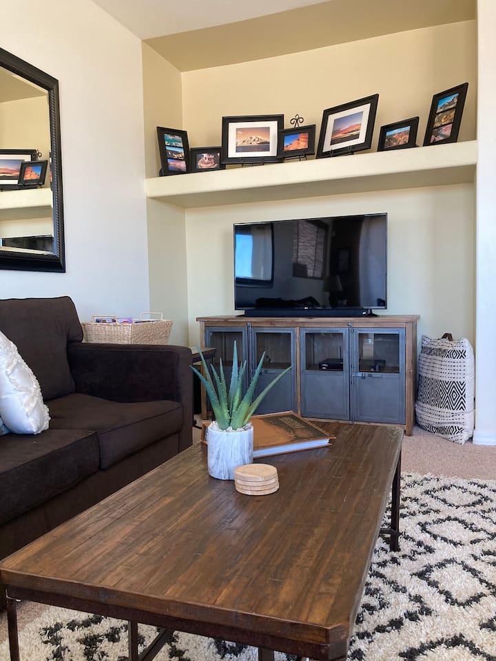 Comfortable seating for all! Queen sofa sleeper with a new foam mattress.