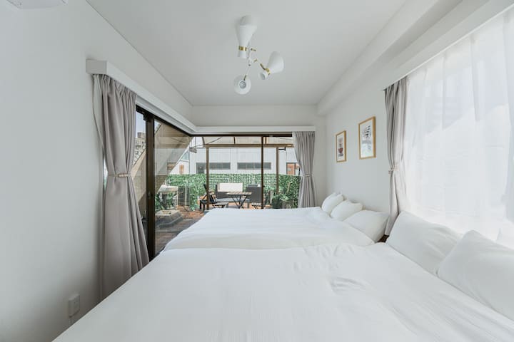 浅草橋4分／2フロア貸切／最大11名／新宿,秋葉原,銀座,上野東京直通／広々96㎡＆ルーフバルコニー