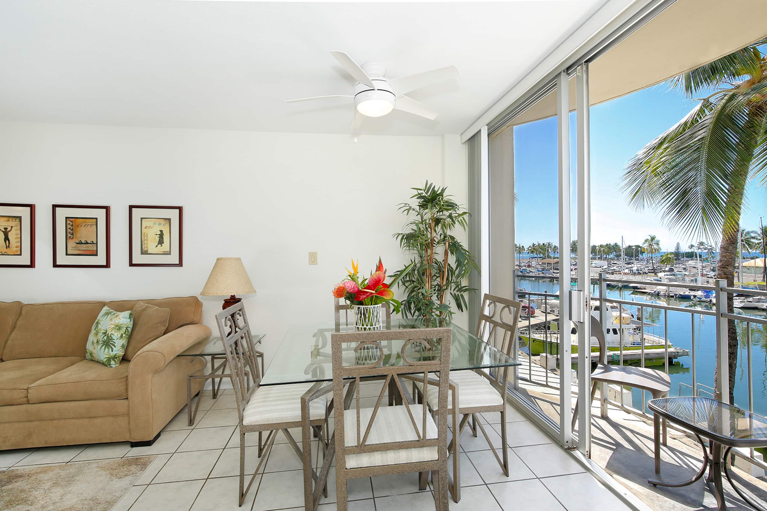 Condo in Honolulu · ★4.76 · 1 bedroom · 2 beds · 1 private bath - Image 12