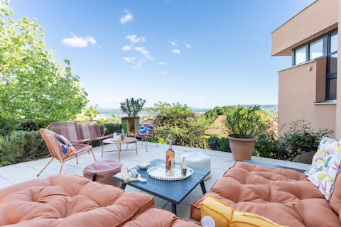 Clermont Villa – “From the Earth to the Sky” Design