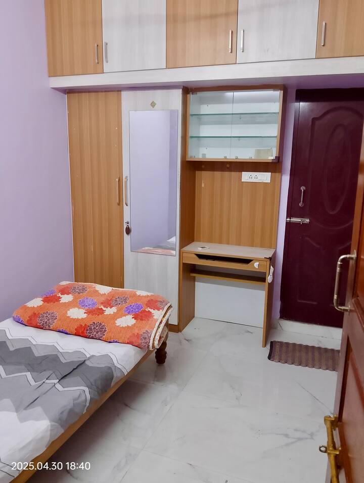 საძინებელი 2