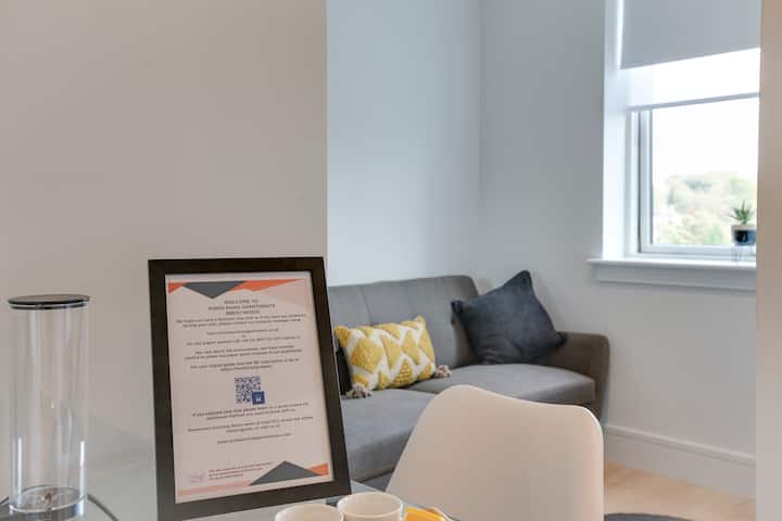 Brentwood Studio Next To Train Station And Parking - Brentwood