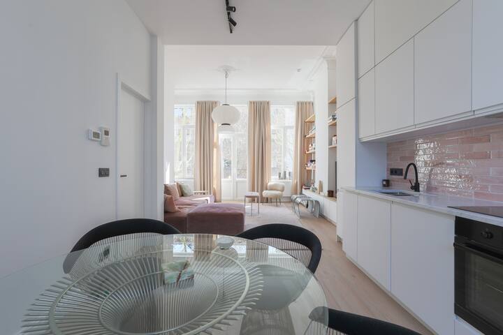 Southside Suite Two gallery image 4