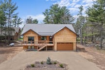 “August Inn”
Friendship, WI