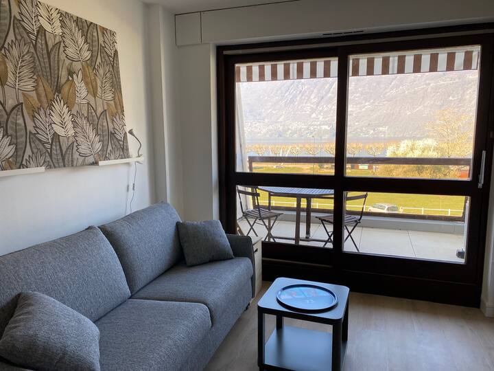 Successful Airbnb property: O' studio du lac d'Aix 3* air conditioning + parking in Aix Les Bains