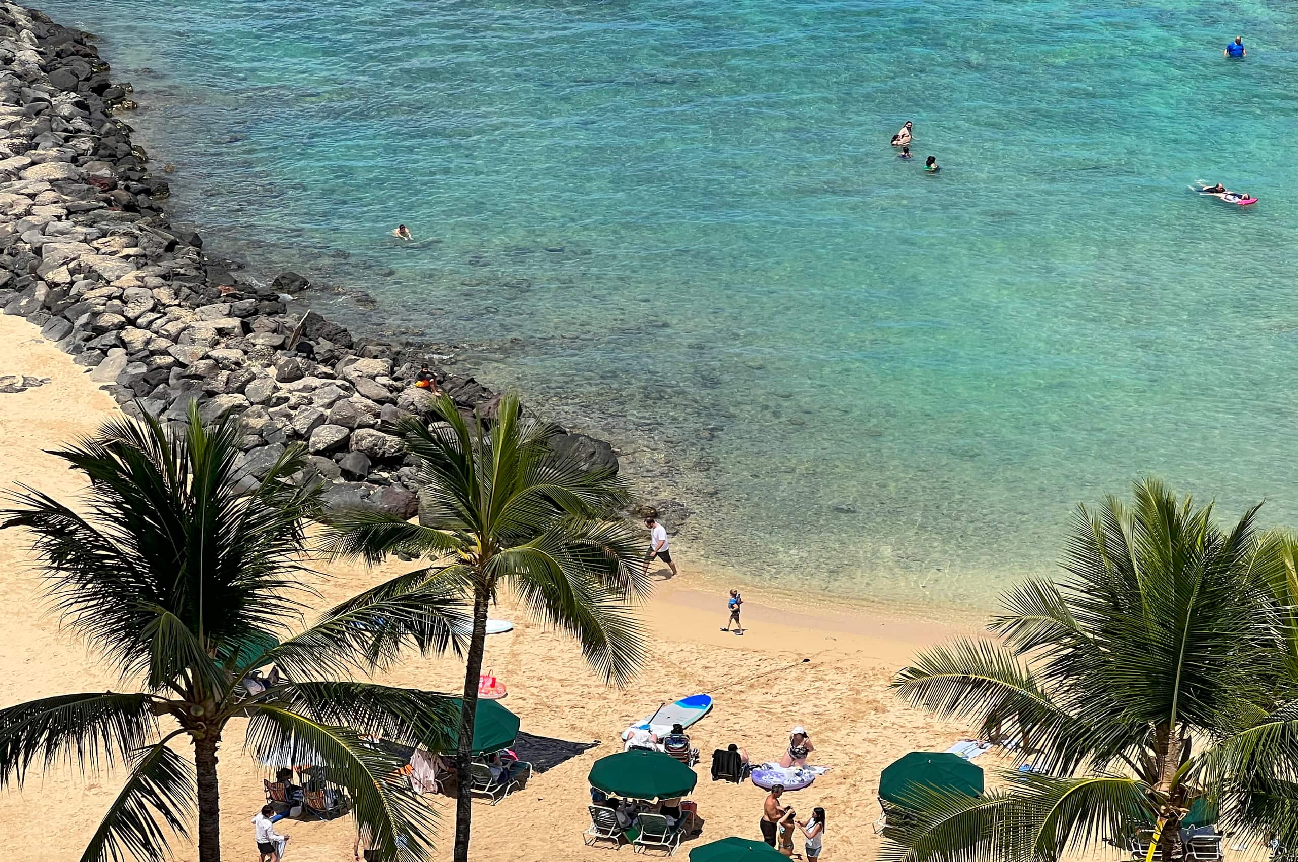 Condo in Honolulu · ★5.0 · 1 bedroom · 2 beds · 1 private bath - Image 30