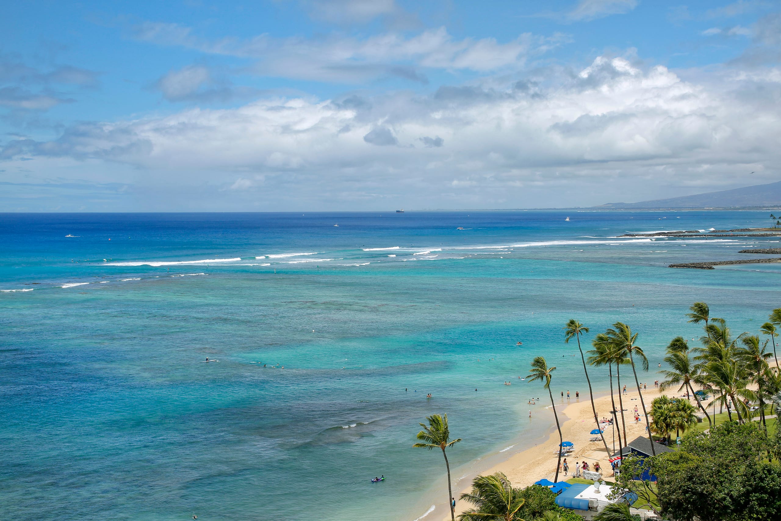 Condo in Honolulu · ★5.0 · 1 bedroom · 2 beds · 1 private bath - Image 25