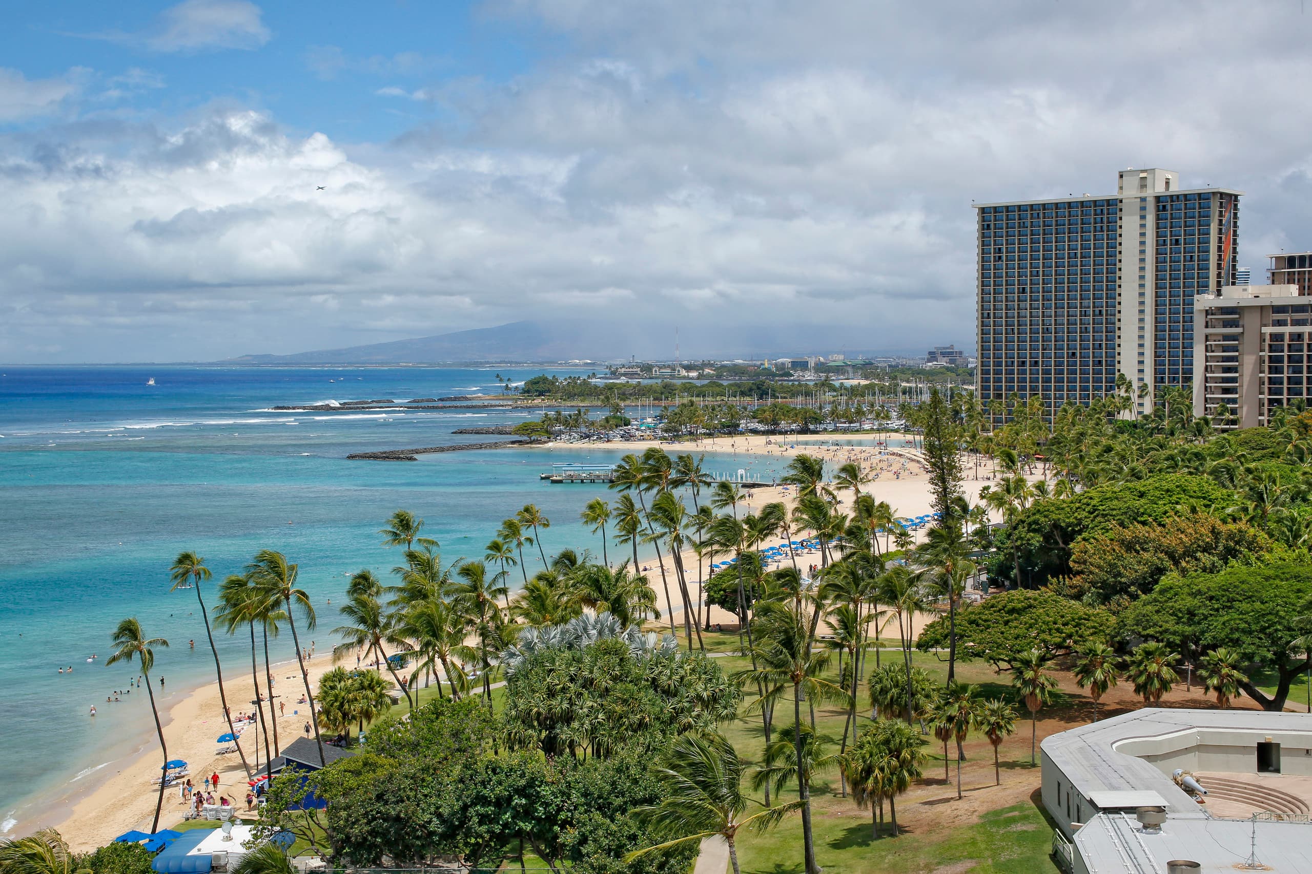 Condo in Honolulu · ★5.0 · 1 bedroom · 2 beds · 1 private bath - Image 31