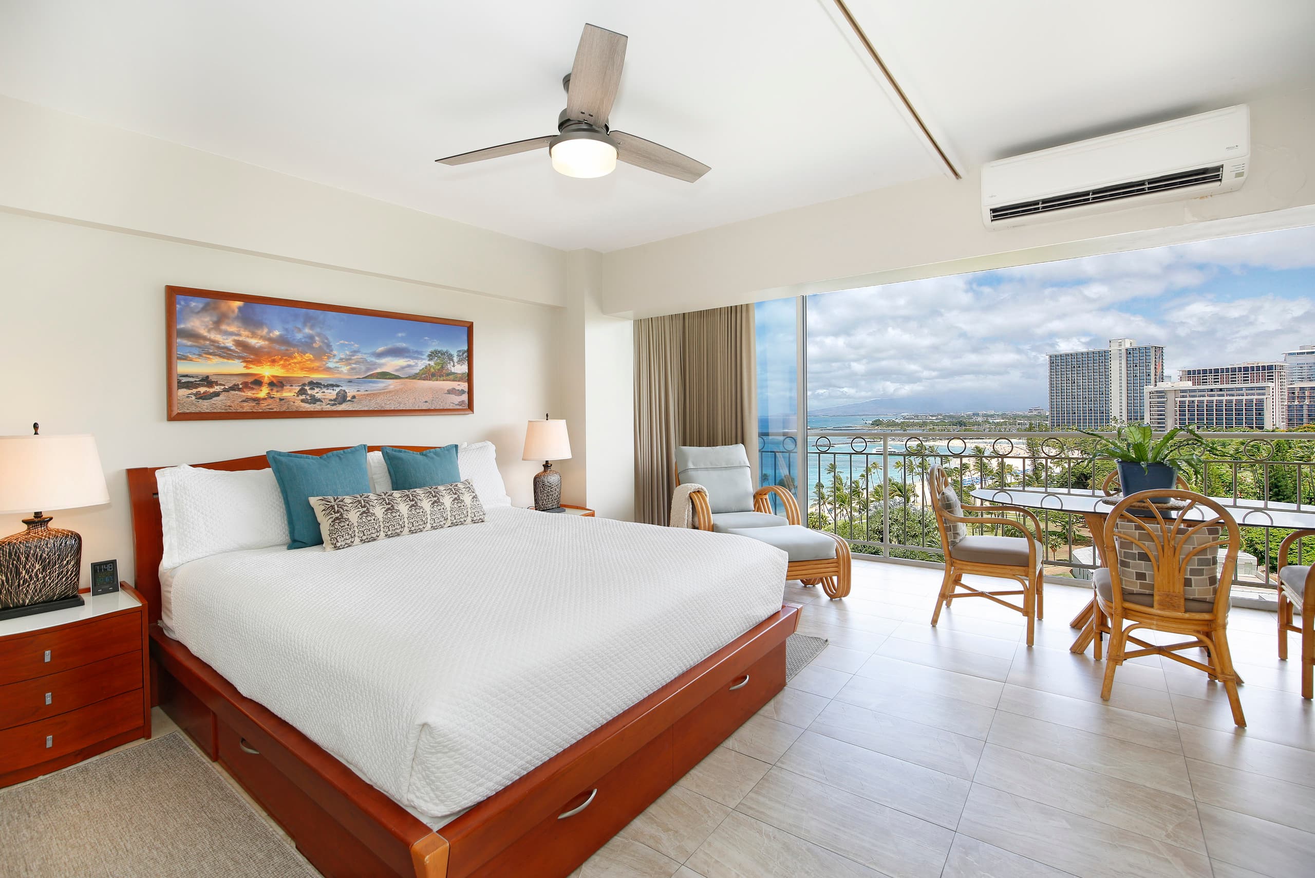 Condo in Honolulu · ★5.0 · 1 bedroom · 2 beds · 1 private bath - Image 19