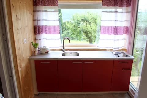 Top Airbnb: Blasge garden shed in Steindorf Am Ossiacher See