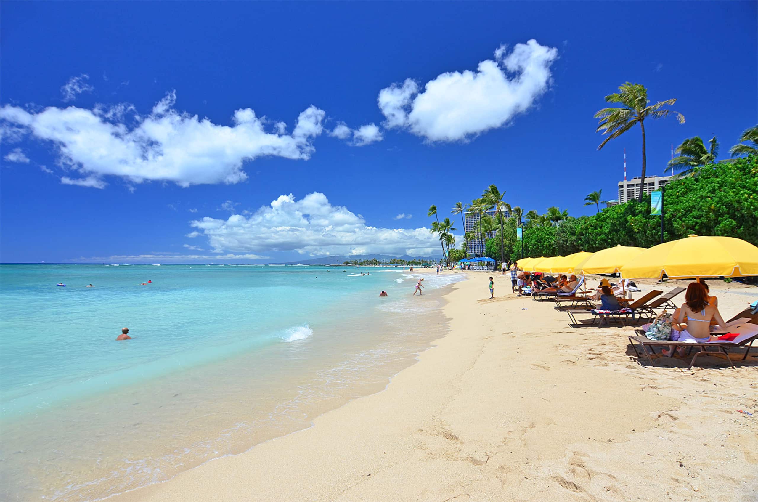 Condo in Honolulu · ★4.78 · 1 bedroom · 2 beds · 1 private bath - Image 9