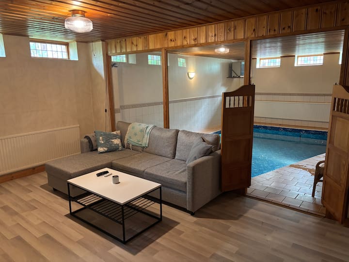 Villa Med Pool I Nättraby - Karlskrona