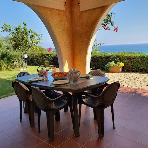 Proprietà Airbnb di successo: Breathtaking views, hifi and air conditioning a Muravera