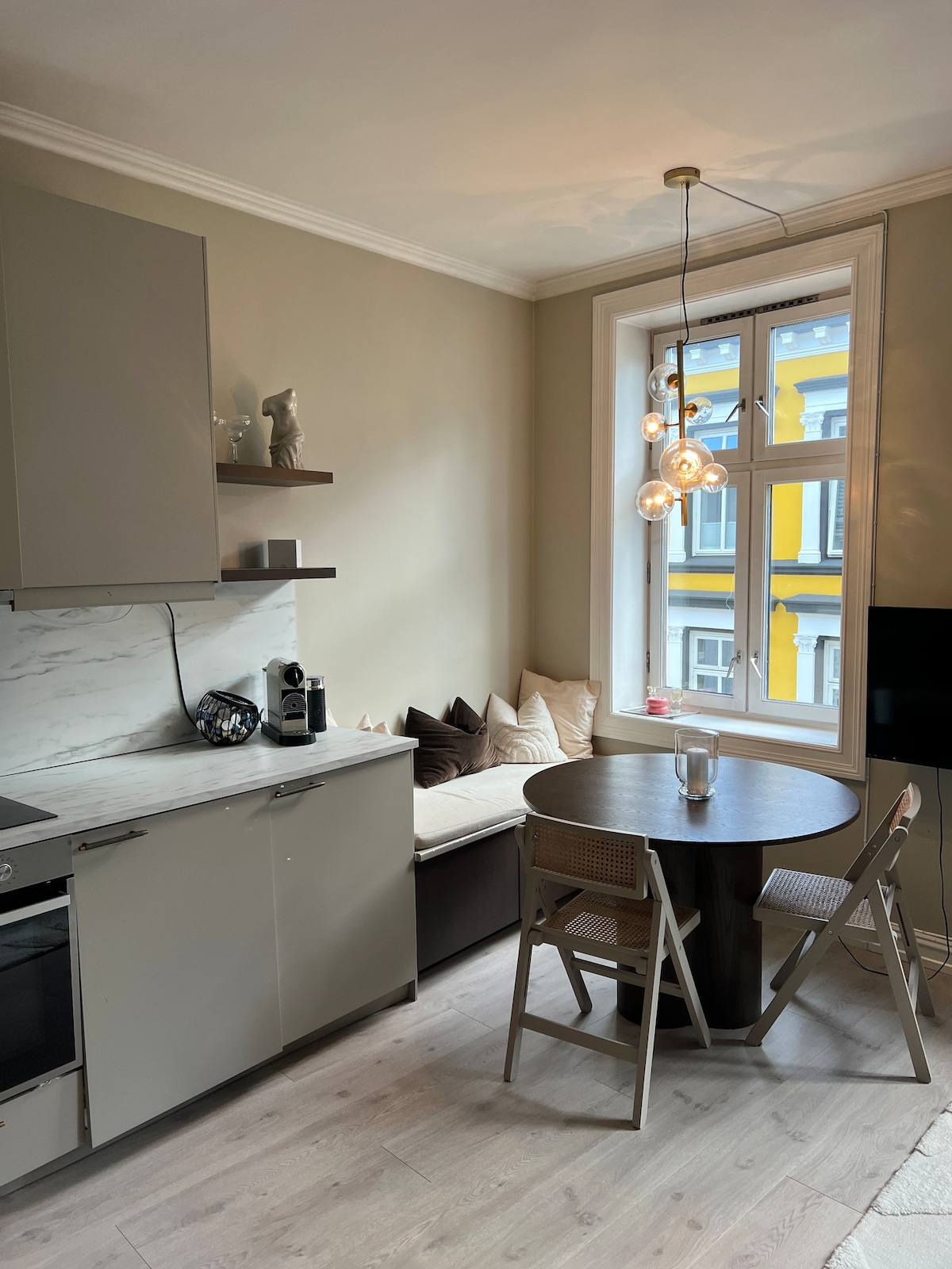 Photo inspiration: Gallery Detail: Bright And Stylish Apartment Centrally Located In Majorstuen