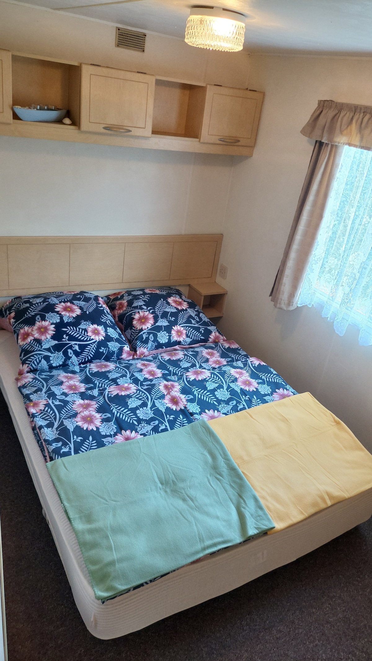 საძინებელი 1