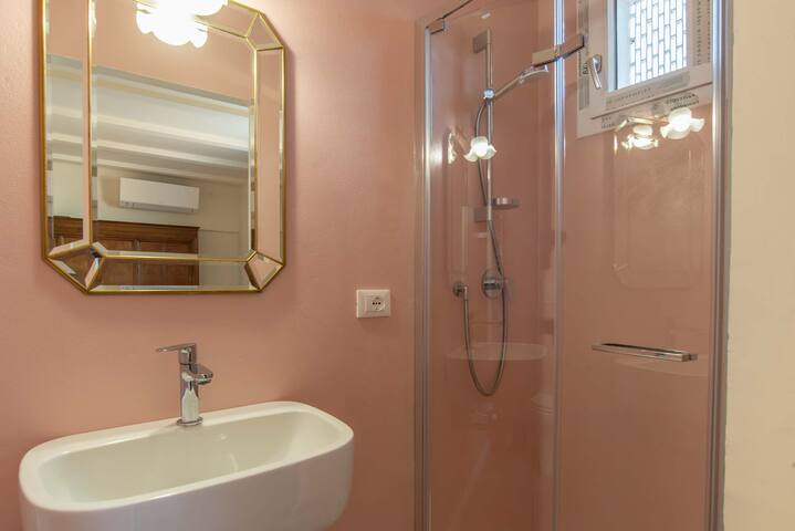 Santi Apostoli terrazza con vista gallery image 5