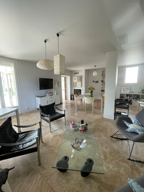 Propriété Airbnb réussie: Quiet villa ground floor for 4. à La Ciotat