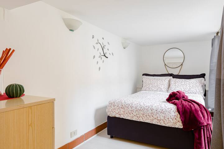 Trevi XVII Century Roman Loft gallery image 4