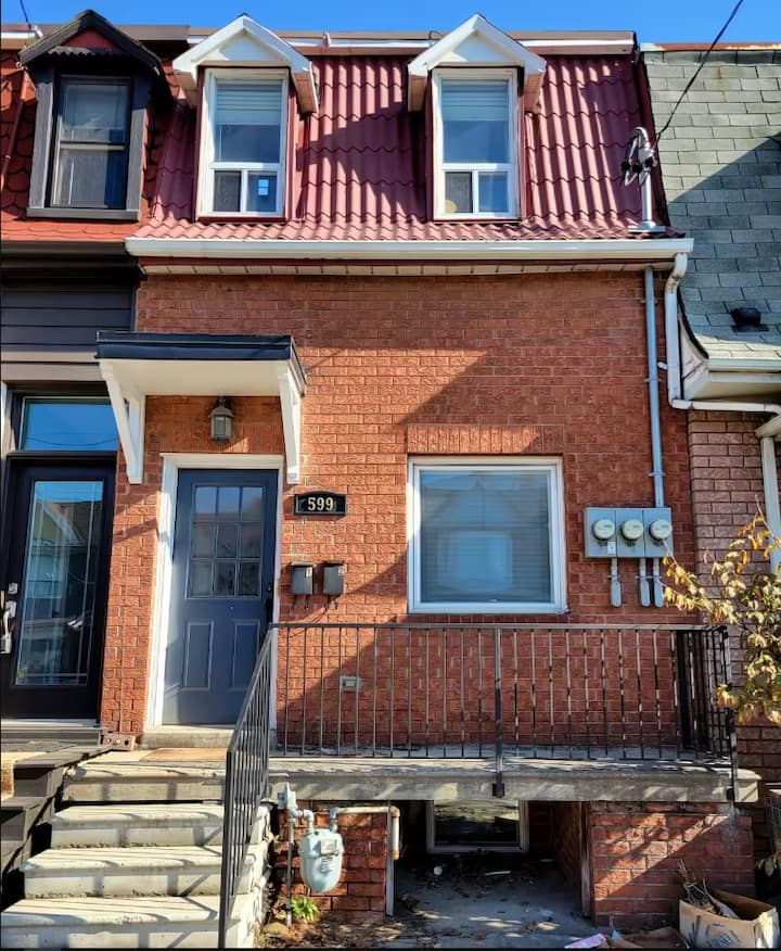 Modern 1 Br In Dundas West - Toronto