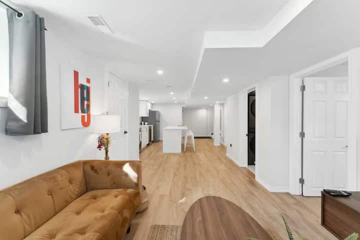 Cheo Hospital 20 Min Walk | Parliament Downtown - 渥太華
