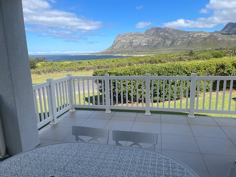 Views Galore in Kleinmond