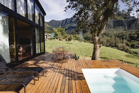 Rifugio Cabin with Heated Pool and Hot Tub