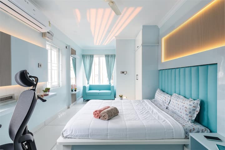 Cozy & Minimalist Ac Private Room In Indiranagar - Bangalore